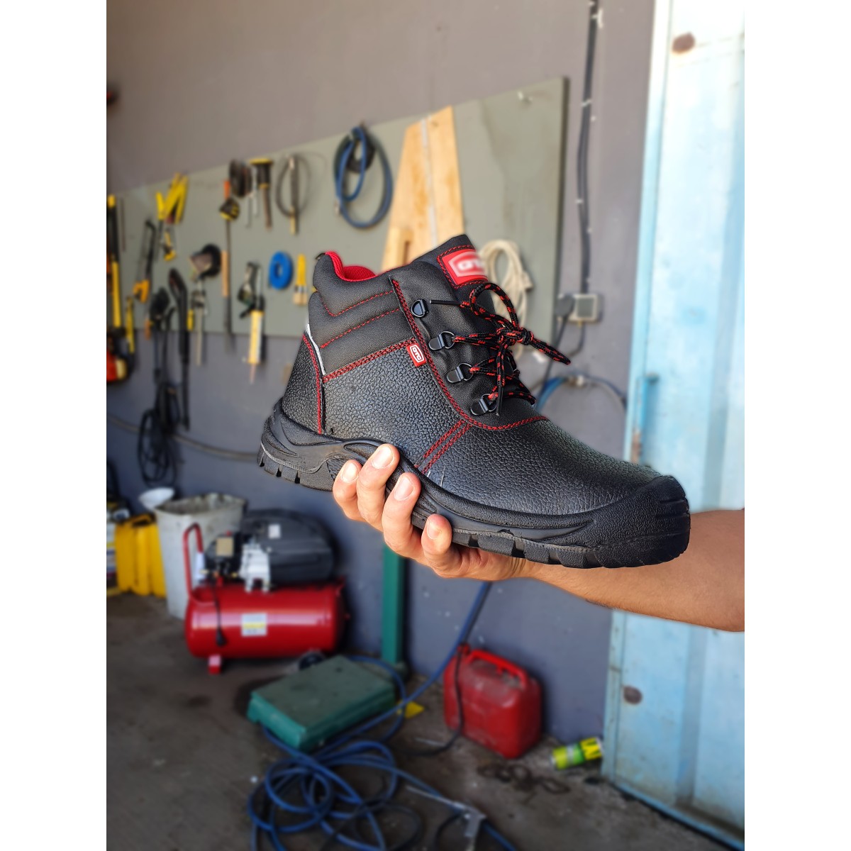 ΜΠΟΤΑΚΙ ΔΕΡΜΑΤΙΝΟ S3 ΑΔΙΑΒΡΟΧΟ ΜΑΥΡΟ Νο.43 BSH102